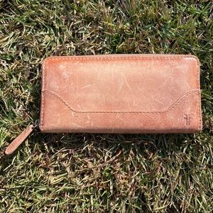 FRYE Melissa Zip Leather Wallet